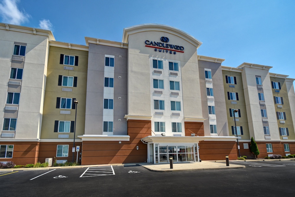 Candlewood Suites St. Clairsville by IHG