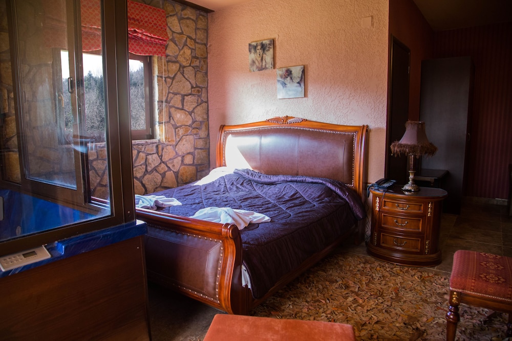 Silva Suites