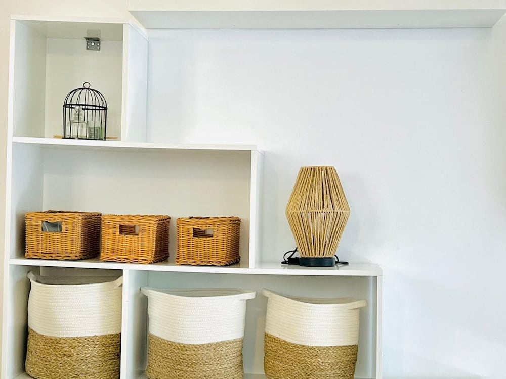 Modern Trendy 1BR Ground Floor Apartment