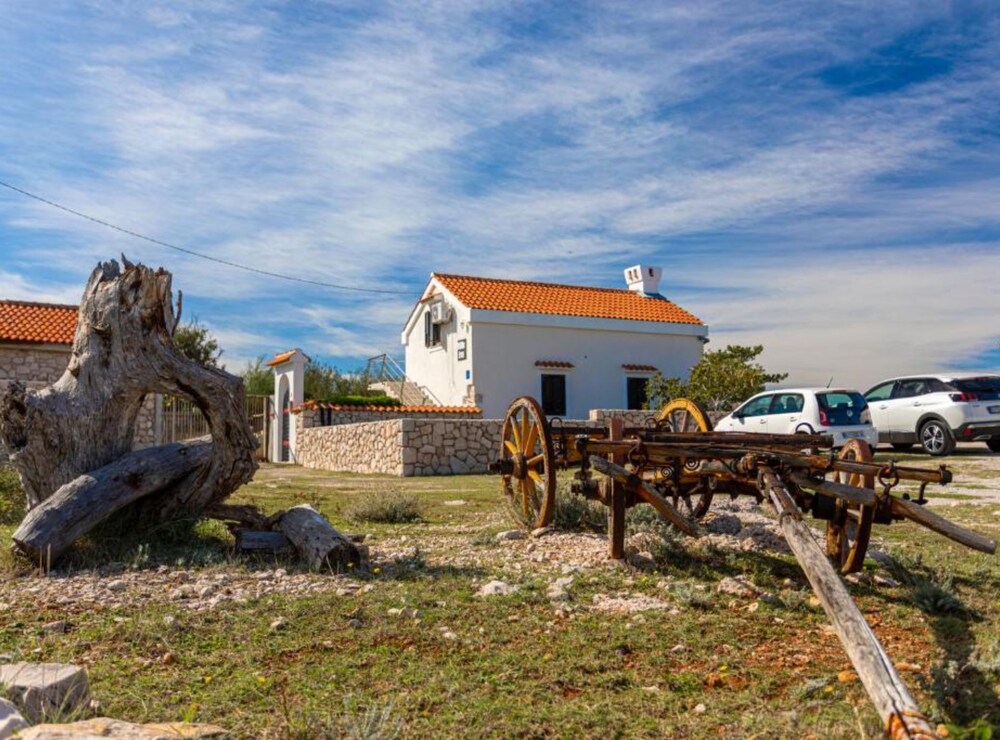 Rustic Villa Rudine