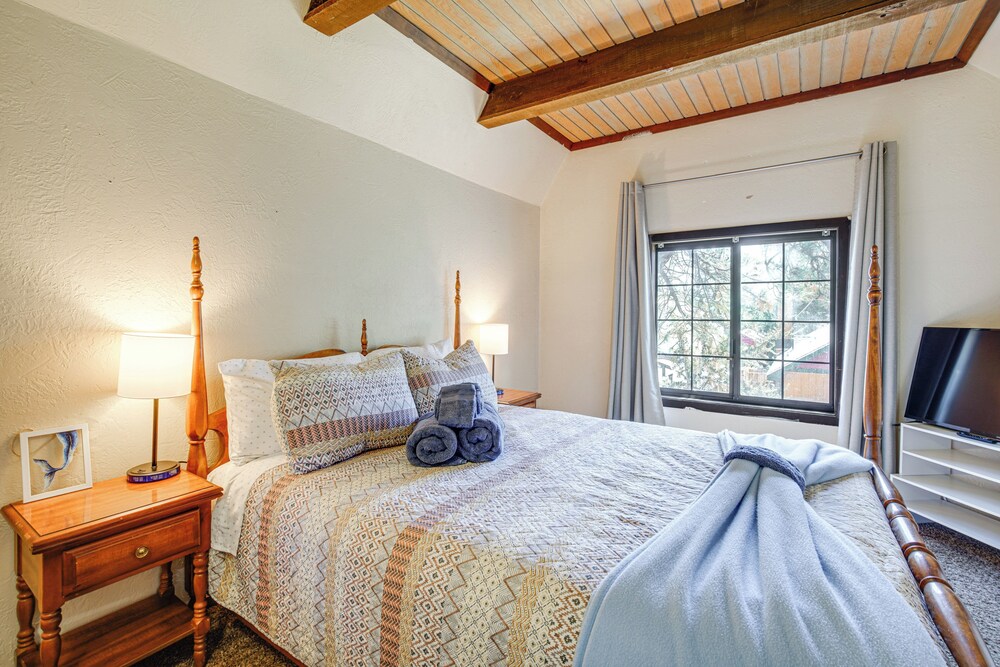 Near Lakes & Skiing: Cozy Sugarloaf Cabin w/ Yard