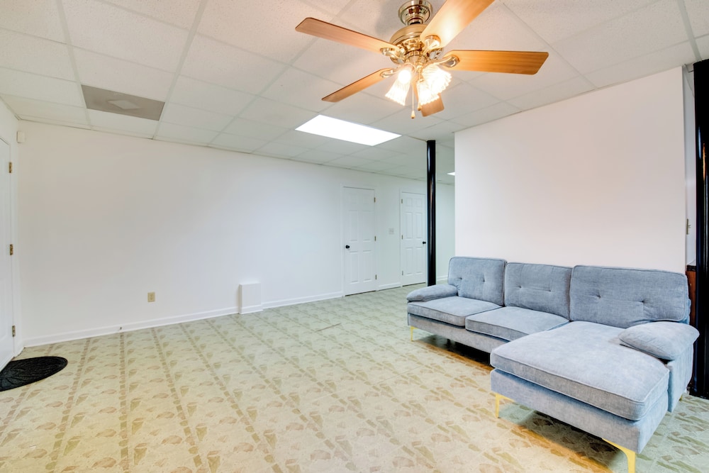 Near Trails & Live Music: Cozy Atlanta Apt!