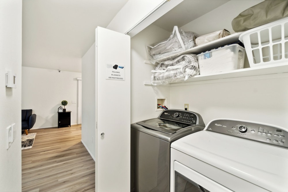 Central Bellevue Guesthouse, photo 49