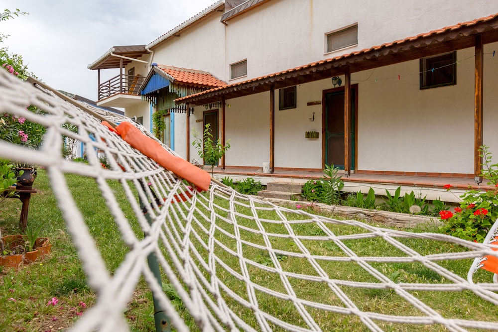 Mavi Keci Otel