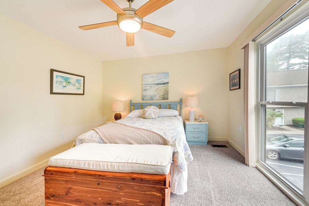 Patio + Pool Access: North Myrtle Beach Retreat! view 4