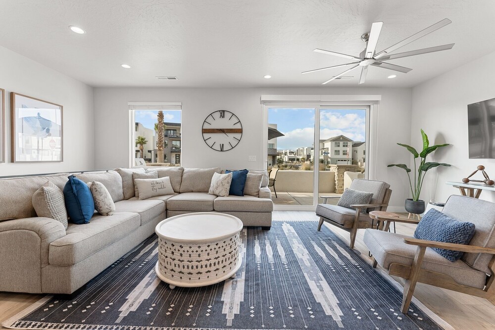 Tahitian Pearl 5 Bedroom Townhouse