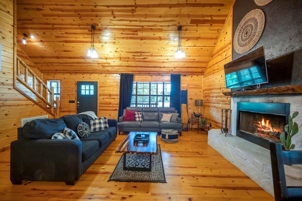 Kalo Cabin Secluded Stay