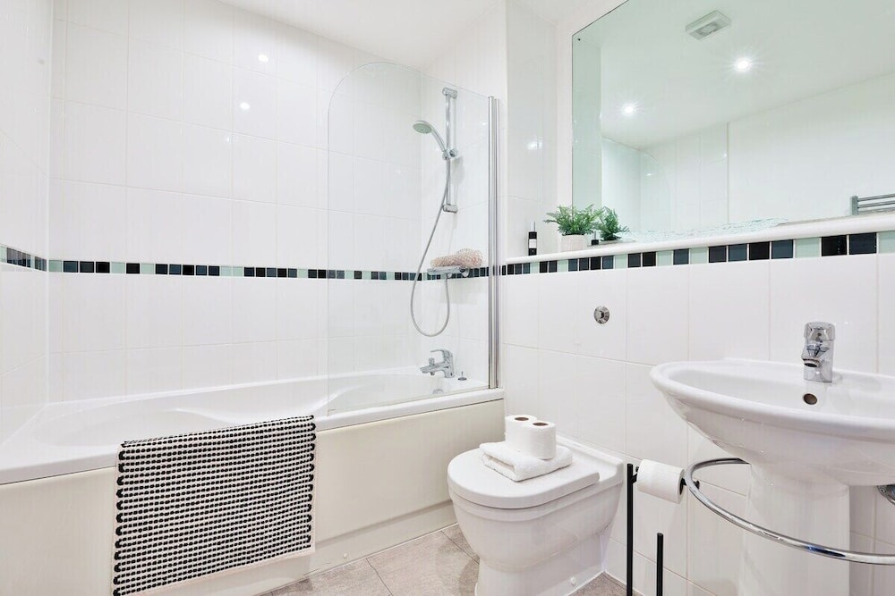 Just Stay Wales Beautiful 1 Bed Flat - Marina View
