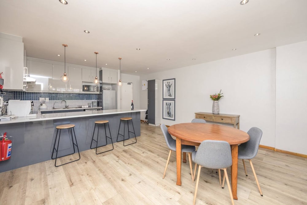 1bedroom With Tablemountain View