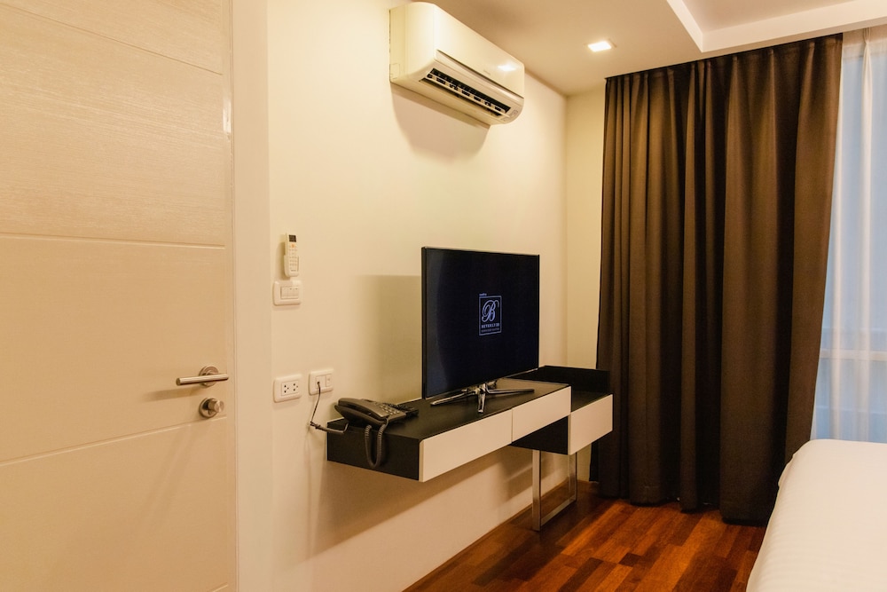 Beverly 33 Suites by PROMPT HOLIDAY HOME