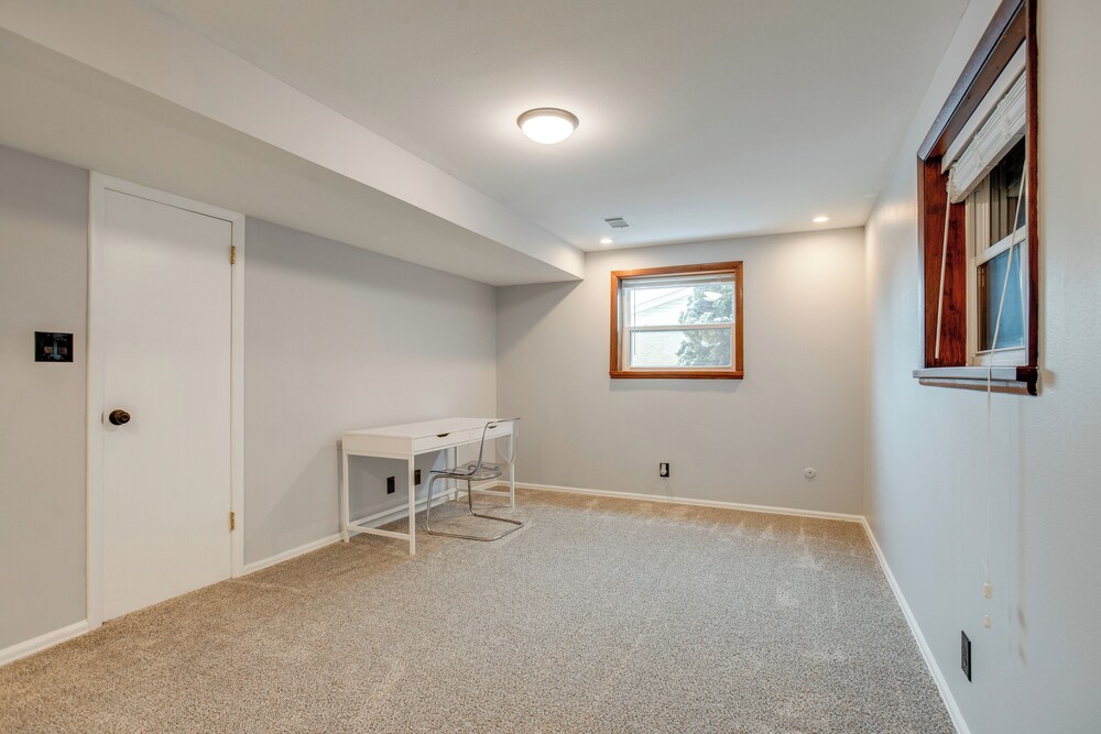 12 Mi to Dtwn Denver: Home w/ Fenced Backyard!