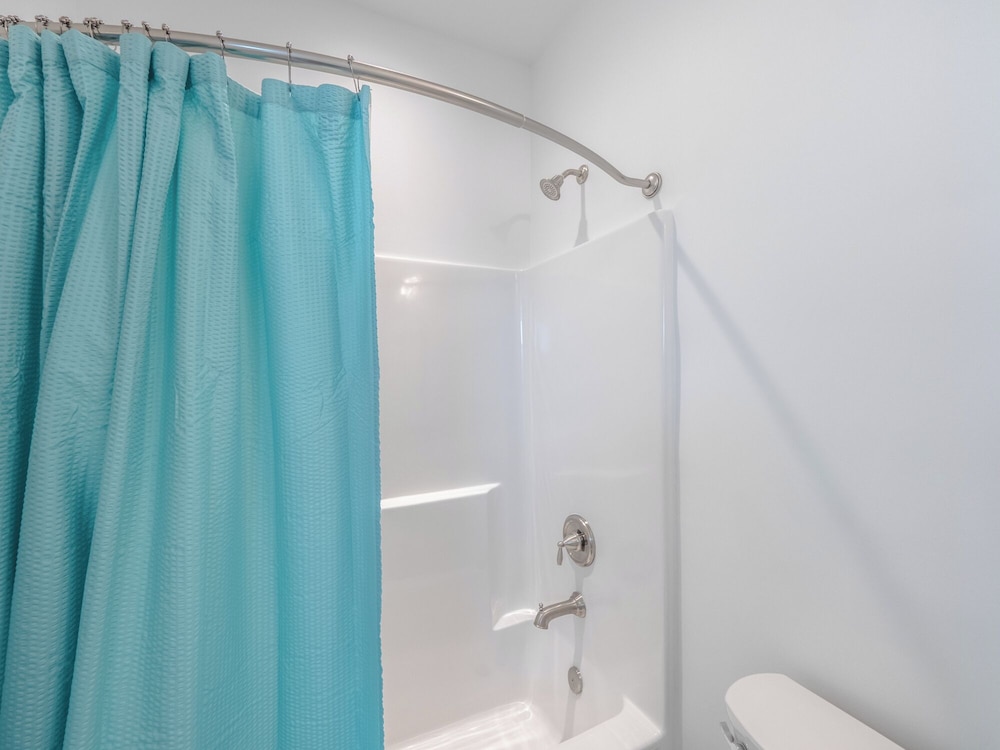 Channel 6 by Topsail Realty