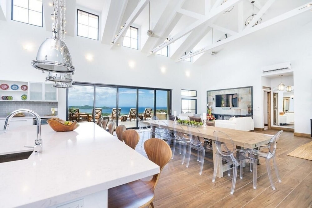 Playa Flamingo Designer Home With Spectacular 180 Ocean Views - Casa DEL MAR