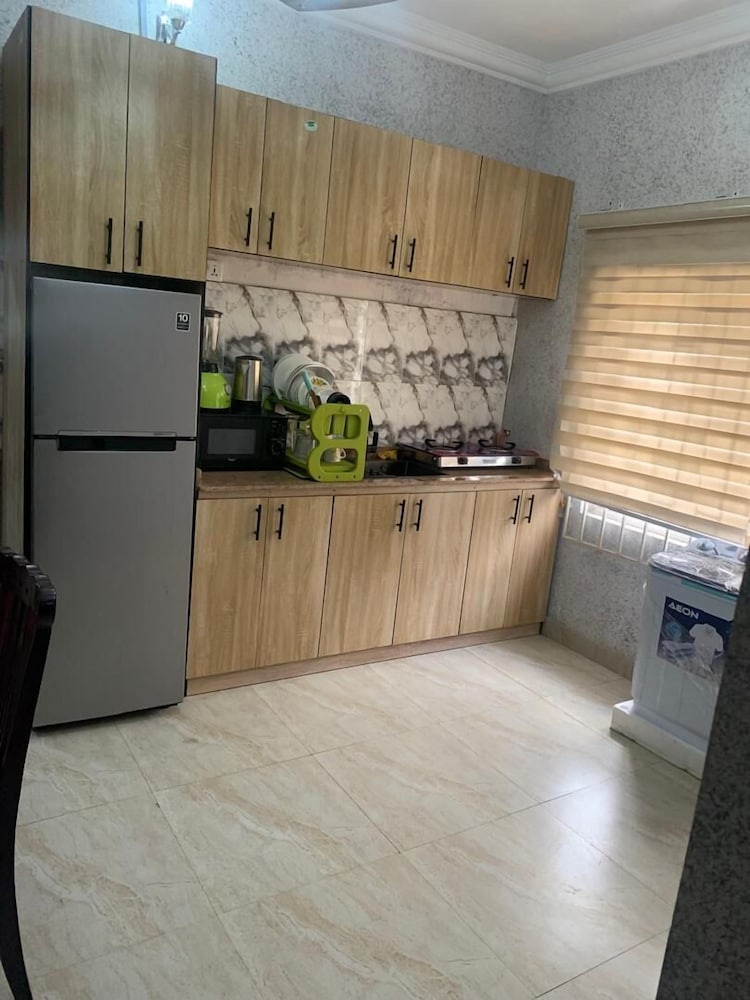 ELLEX SLEEVES APARTMENT