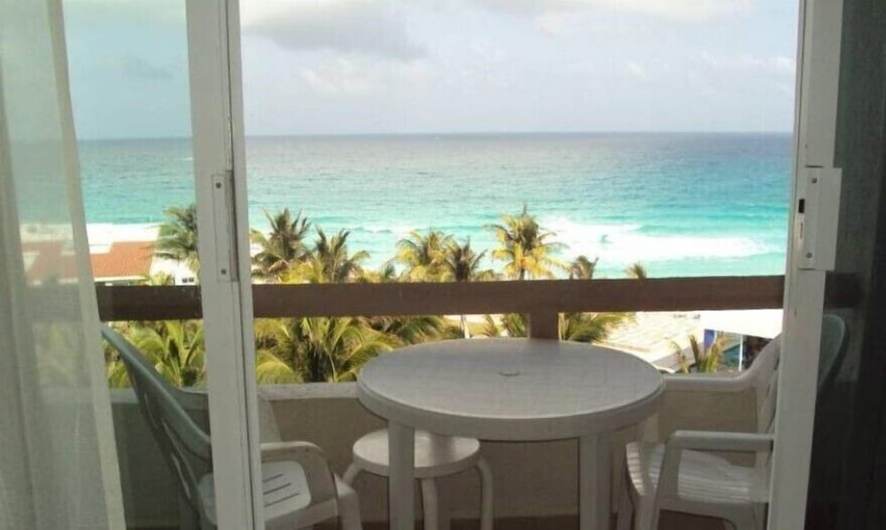 Solymar Cancun Condos