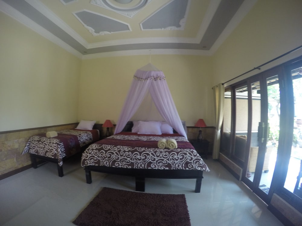 Man's Cottages and Spa