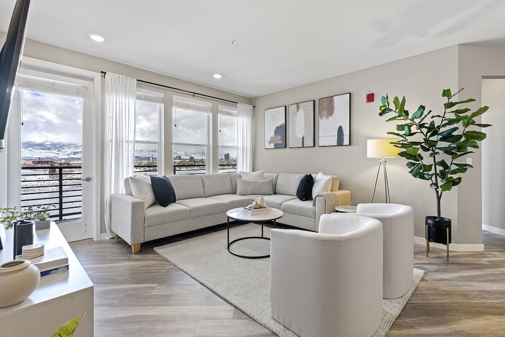Designer Apt With Jacuzzi Walk To Casino Imax - Property Image 44