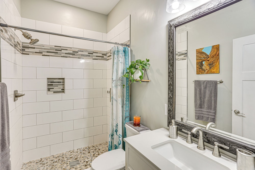 6 Mi to Downtown: Apartment in Chattanooga!