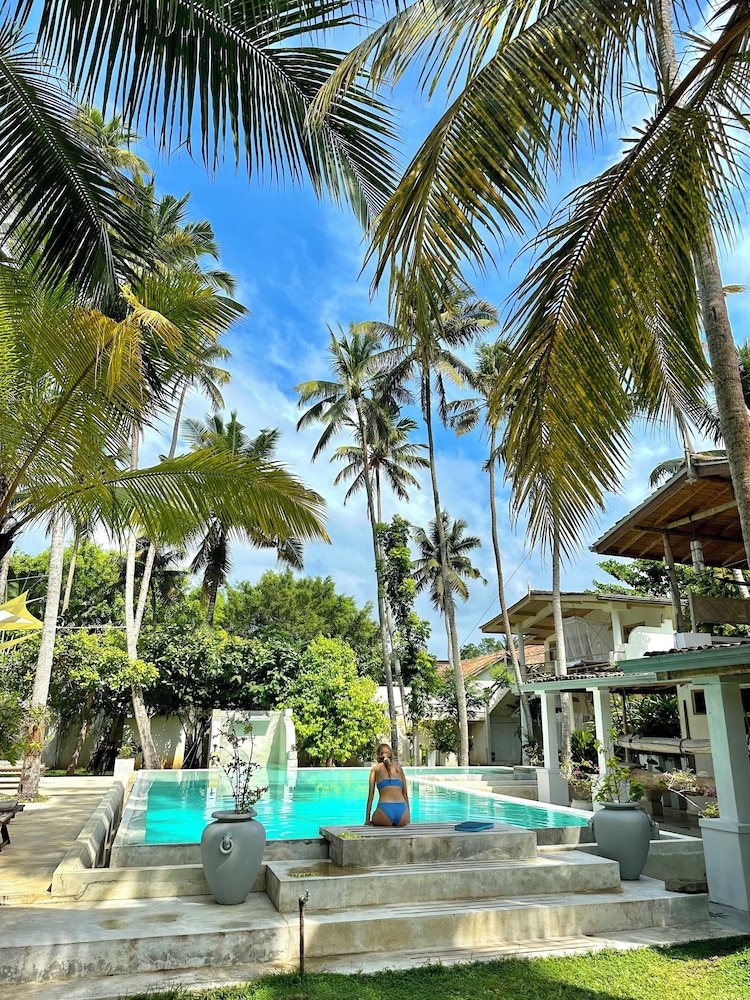 Deep Blue Sea Rental Villa