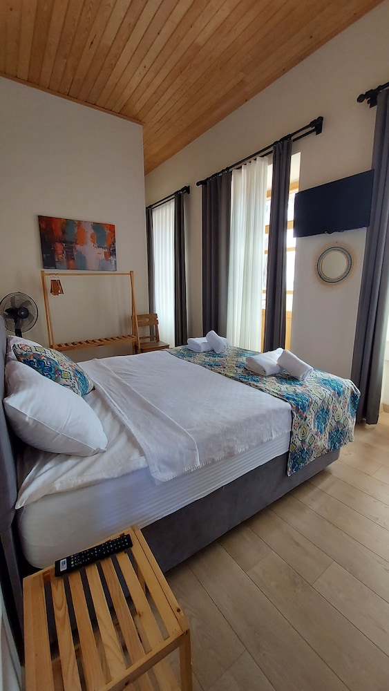 Pürhayal Çeşme