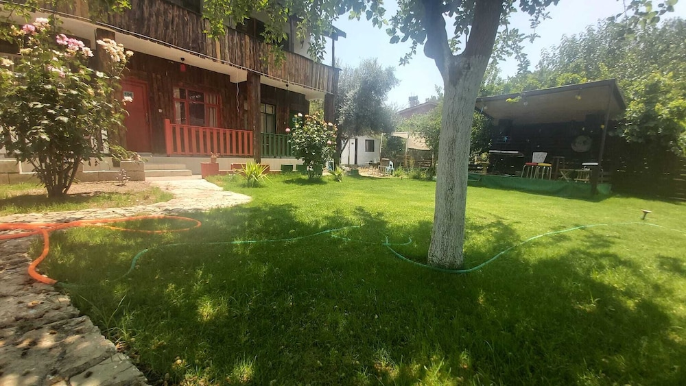 Ata Bungalows view 4