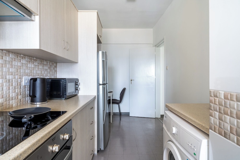 Bastia - Skyline 1-BR Apt in Nicosia