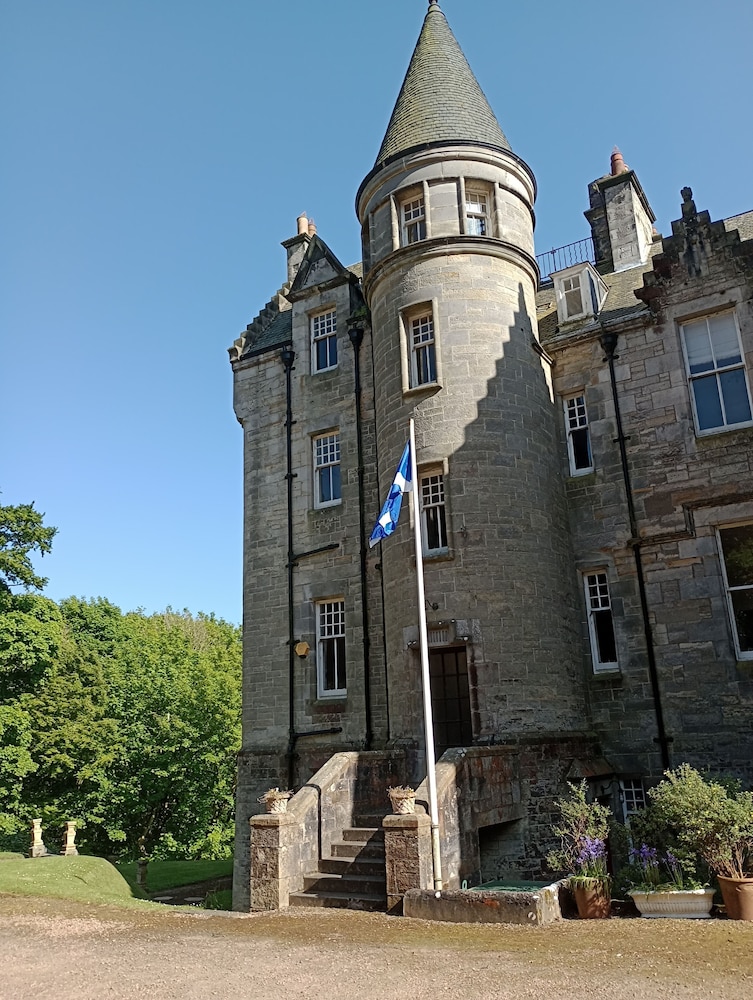 Stravithie Castle