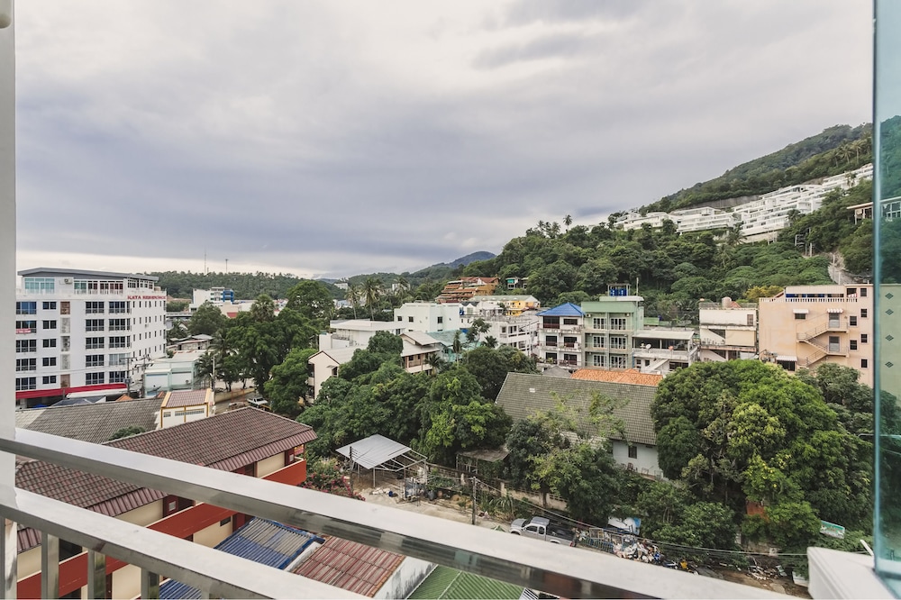 Condo in Kata in Ozone - Unit A708