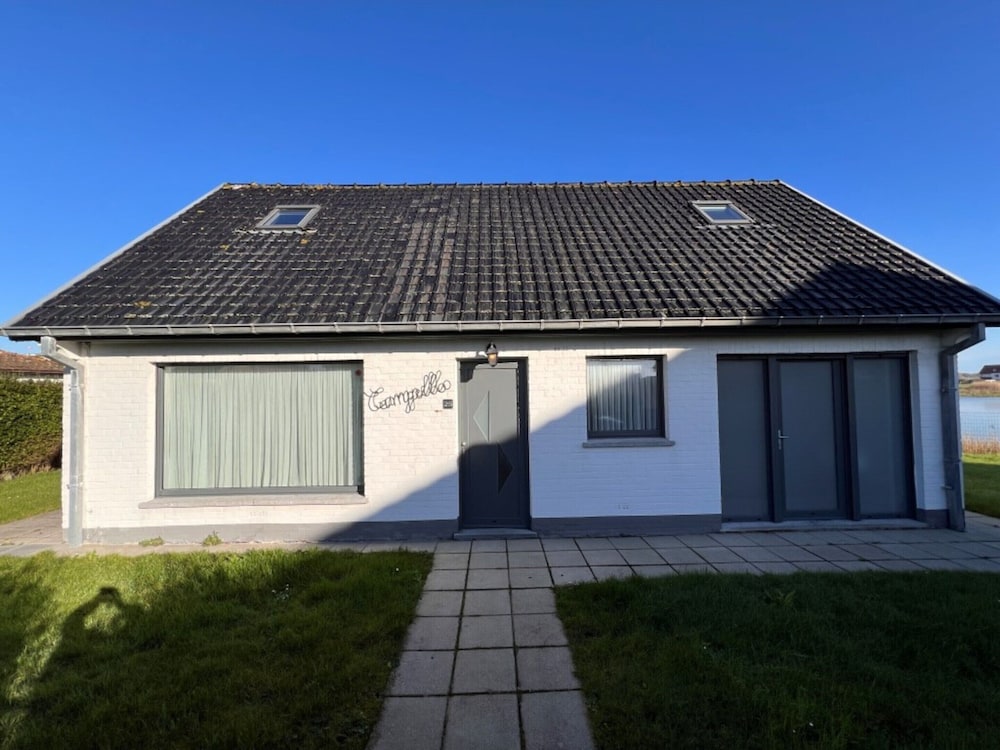 Holiday Home in Wenduine Near Zeedijk