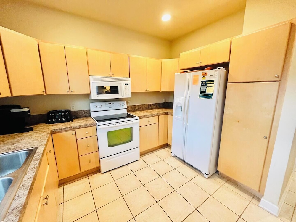 Dicinson Avenue 7B