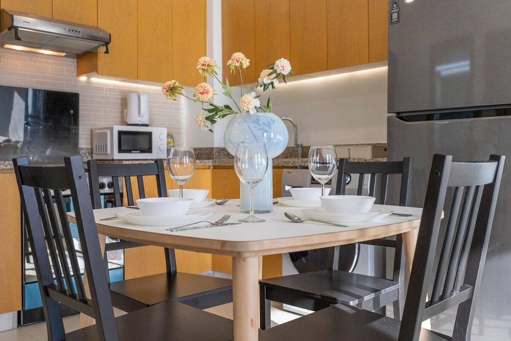 Peaceful 1-bedroom Apartment for 4 in Downtown