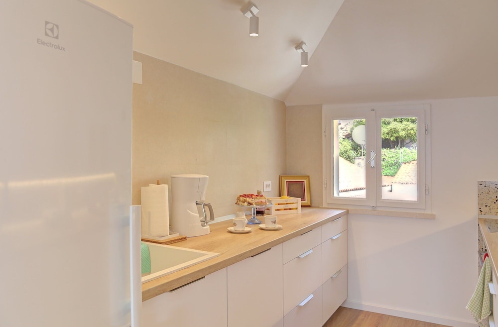 Vicina Summer Apartments - One Bedroom Apartment With Sea View