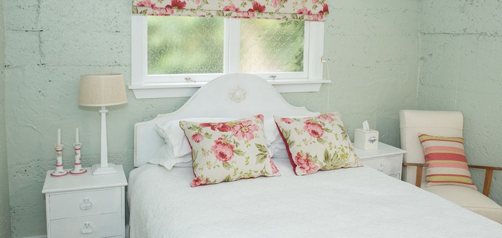 Revive On Oakview Boutique Accommodation and Spa
