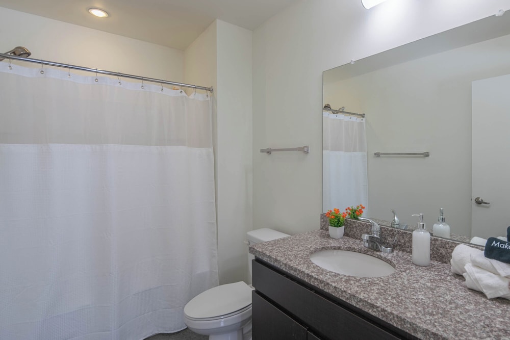 ROVE LIVING/KL - Roosevelt Point