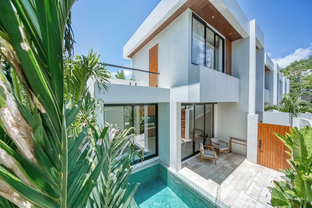New Luxury Malvarrosa Villas