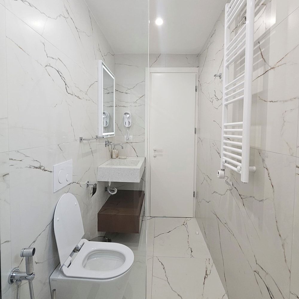 Ares Beachfront Luxury Rooms
