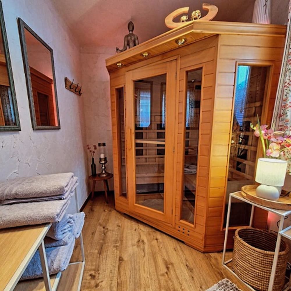 Large, Detached Holiday Home in Muhr