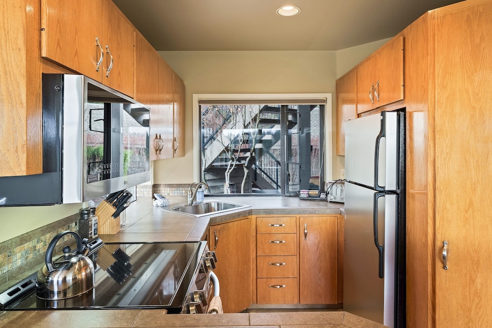 River Ridge 323a 1 Bedroom Home