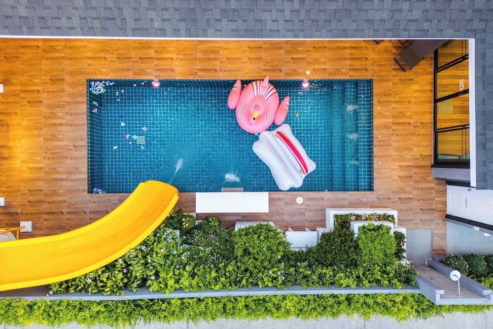 Orange Private Pool Villa, Near Cham Am Beach