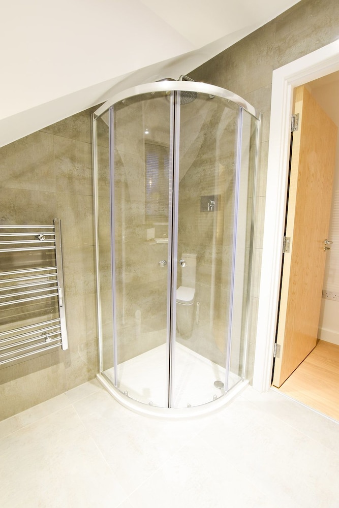 Roomspace Apartments -Kirk Court, photo 16