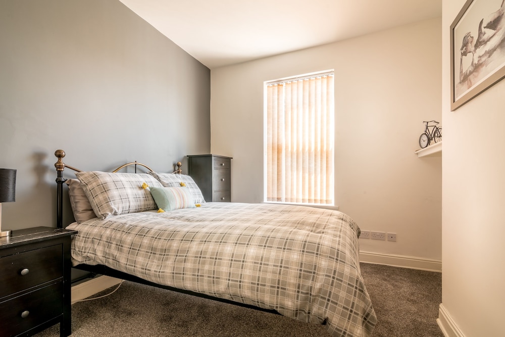 Platform Avenues Area Apartments view 3