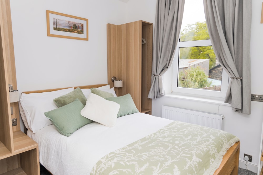 Denecrest Guest House