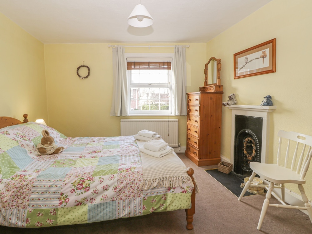 31 Outgang Road view 2