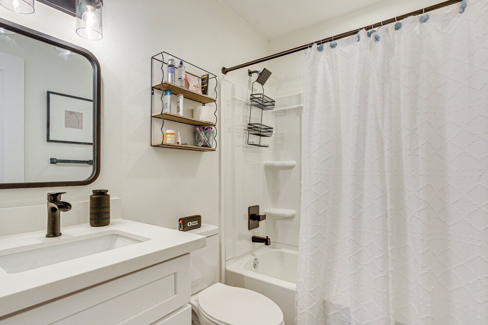 Walk to Ocean Springs Beach: Condo w/ Pool!