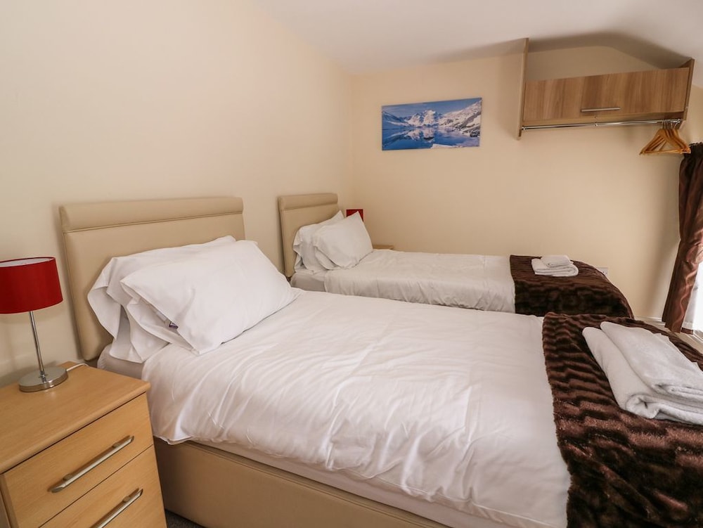 Swansea Vacations - Old Tredegar Arms - Property Image 24