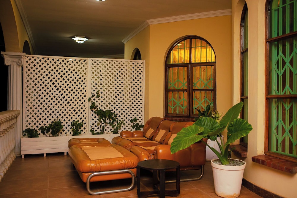 Golden Palm Hotel Boutique