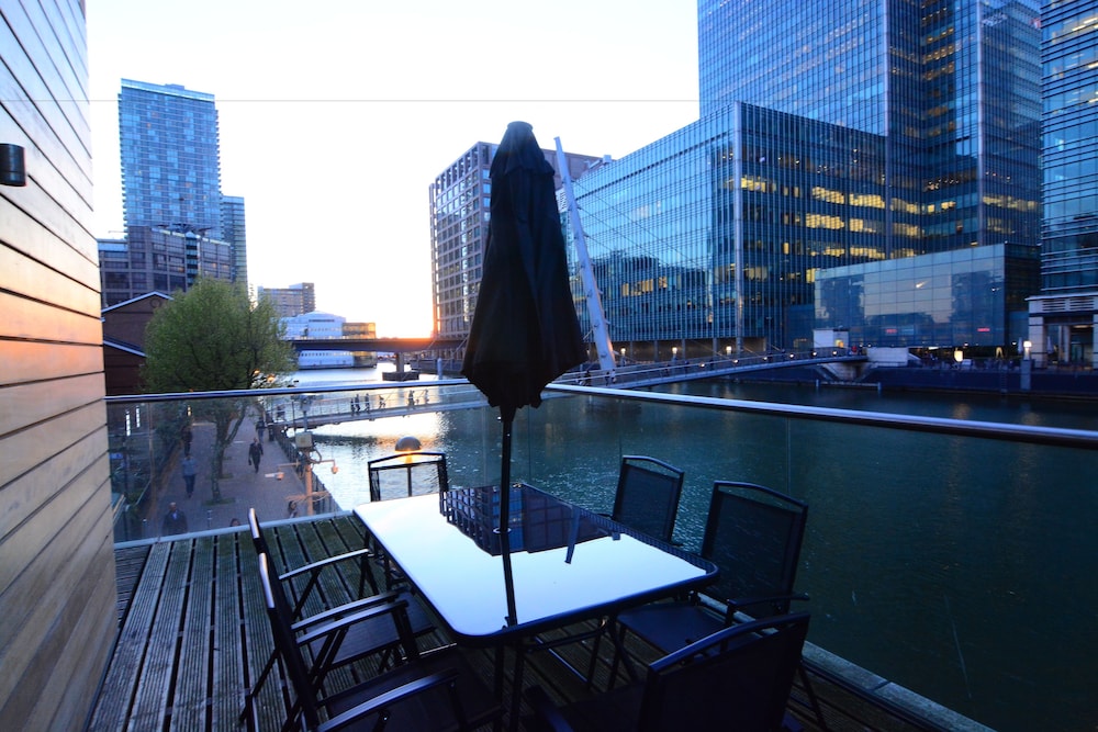 outdoor bbq area