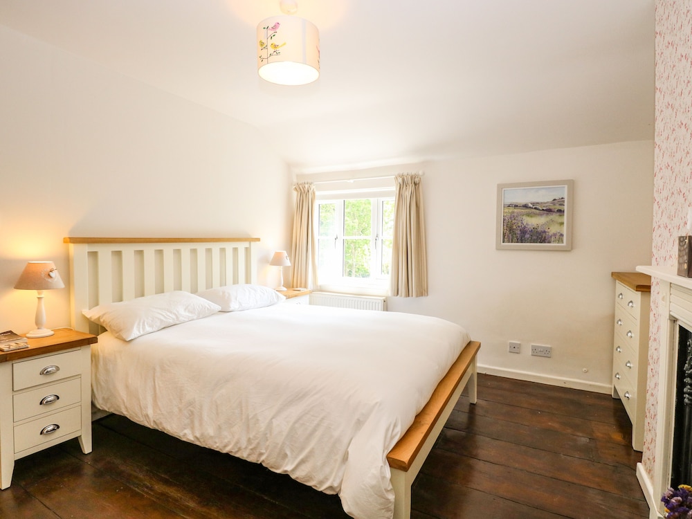 1 Chelsea Cottage