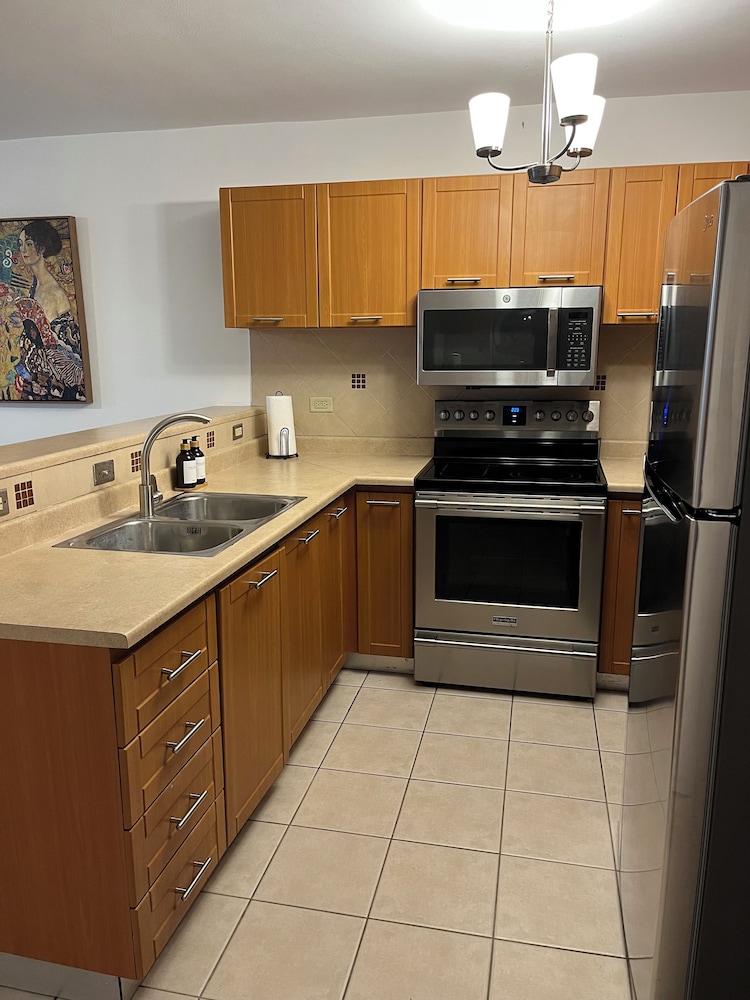 2 Bedroom Condo Pool and Beach Access