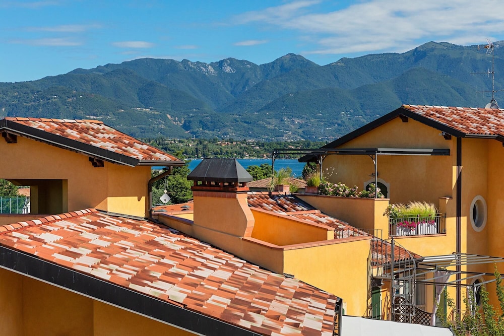 Borgo del Torchio G20 Apartment by Wonderful Italy view 3
